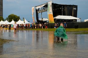 Ponchos at Mo-Pop 2015. Photo by: Rtyan Blair - Festivalforecast.com