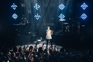 Halsey at the Vic Theater in Chicago (via tumblr)